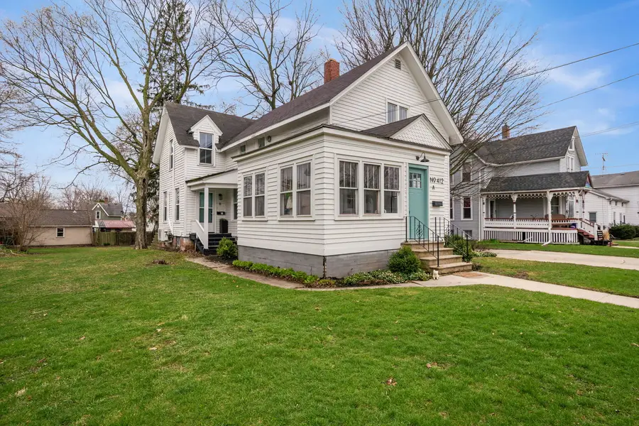 412 W High Street, Sycamore, IL 60178 - #3