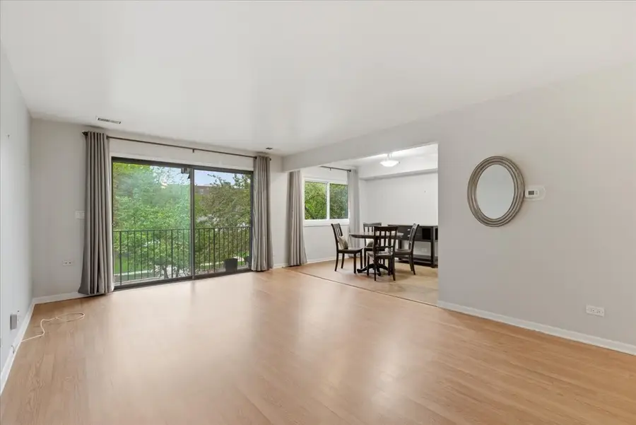 100 S Vail Avenue #203, Arlington Heights, IL 60005 - #2