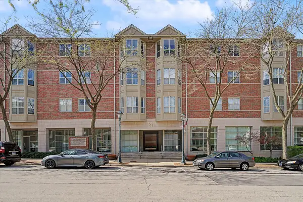 57 E Hattendorf Avenue #407, Roselle, IL 60172