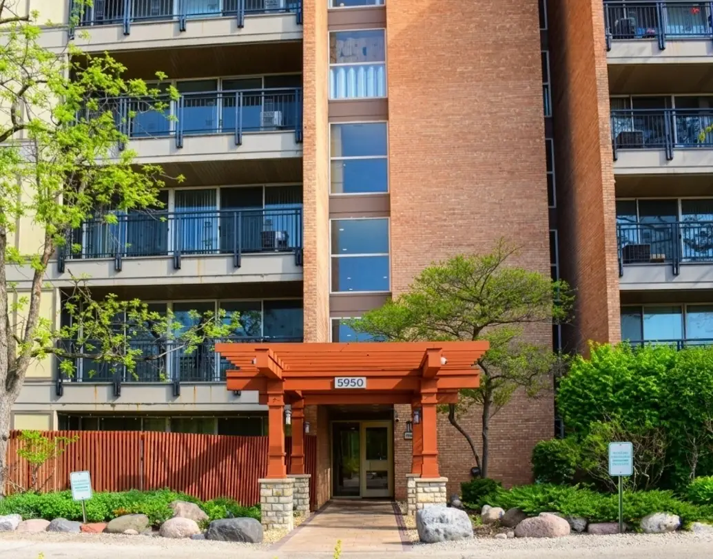 5950 Oakwood Drive #4A, Lisle, IL 60532 - #1