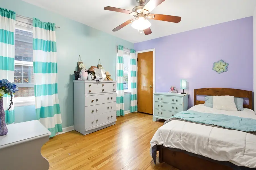 5221 N Marmora Avenue, Chicago, IL 60630 - #3