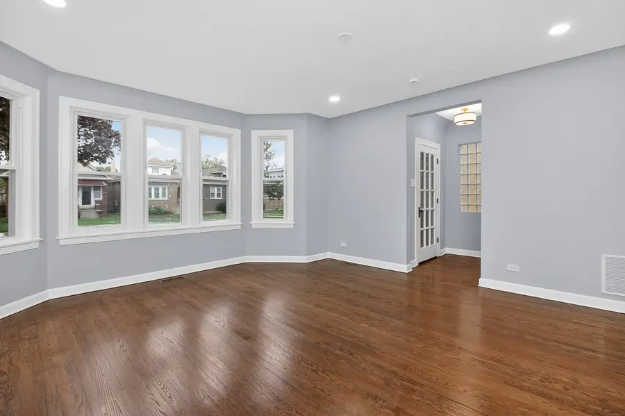 5624 W Pensacola Avenue, Chicago, IL 60634 - #3