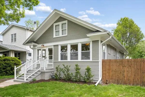 904 Hayes Avenue, Oak Park, IL 60302