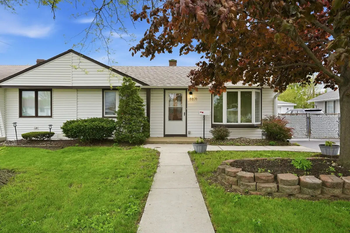 8871 S Beck Place, Hometown, IL 60456 - #1