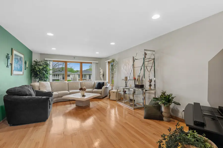 3217 N Paris Avenue, Chicago, IL 60634 - #2
