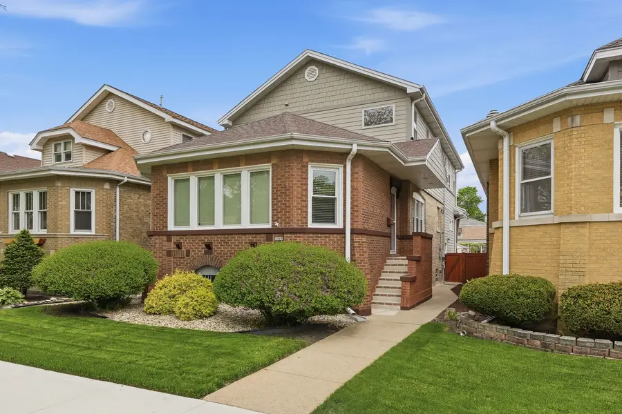 3505 N Nottingham Avenue, Chicago, IL 60634 - #2