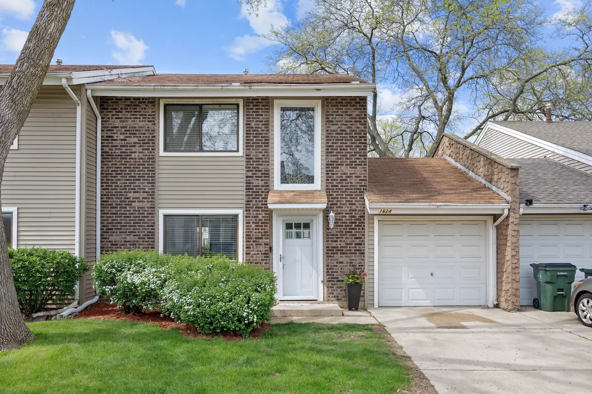 1624 E Waterford Lane #1624, Palatine, IL 60074 - #1