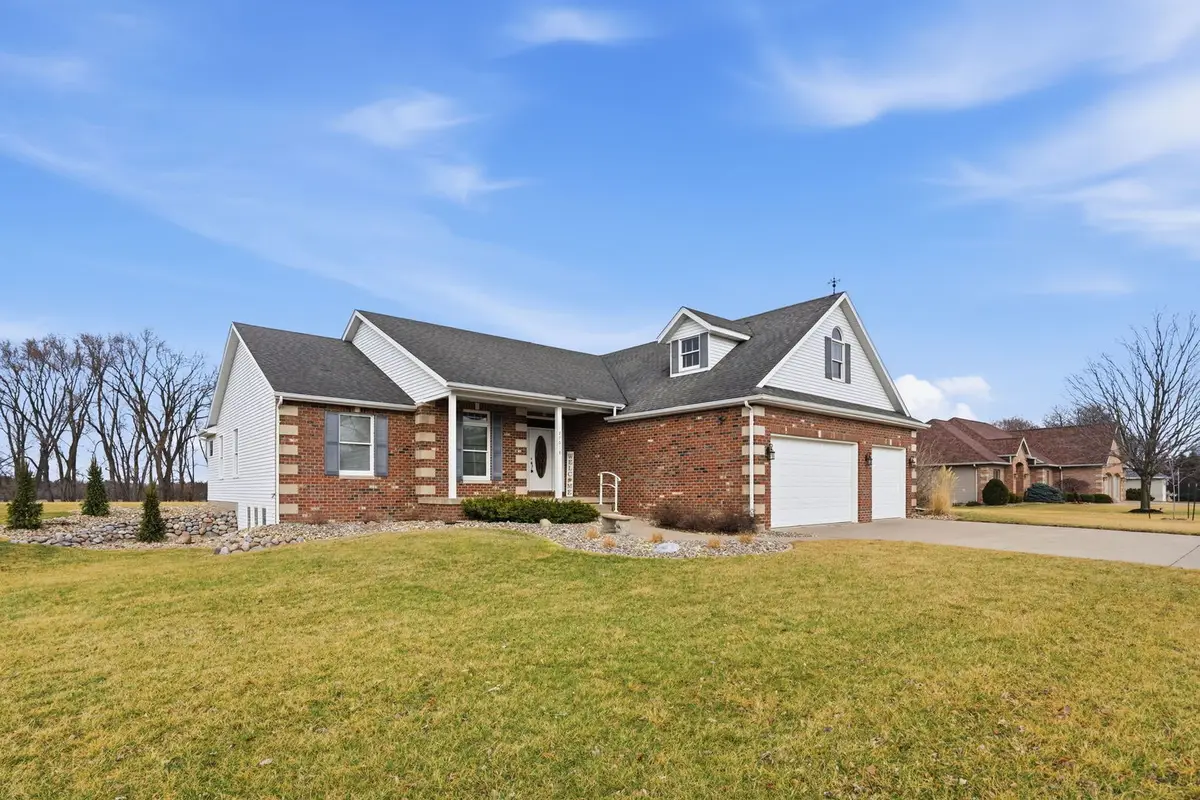 27018 Glynns Creek Court, Eldridge, IA 52748 - #1