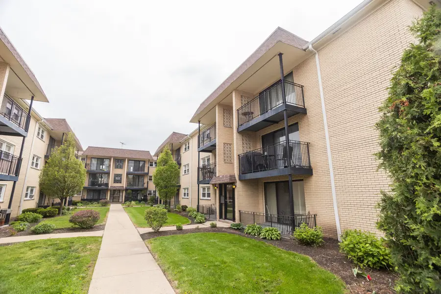 6561 N Harlem Avenue #3E, Chicago, IL 60631 - #2