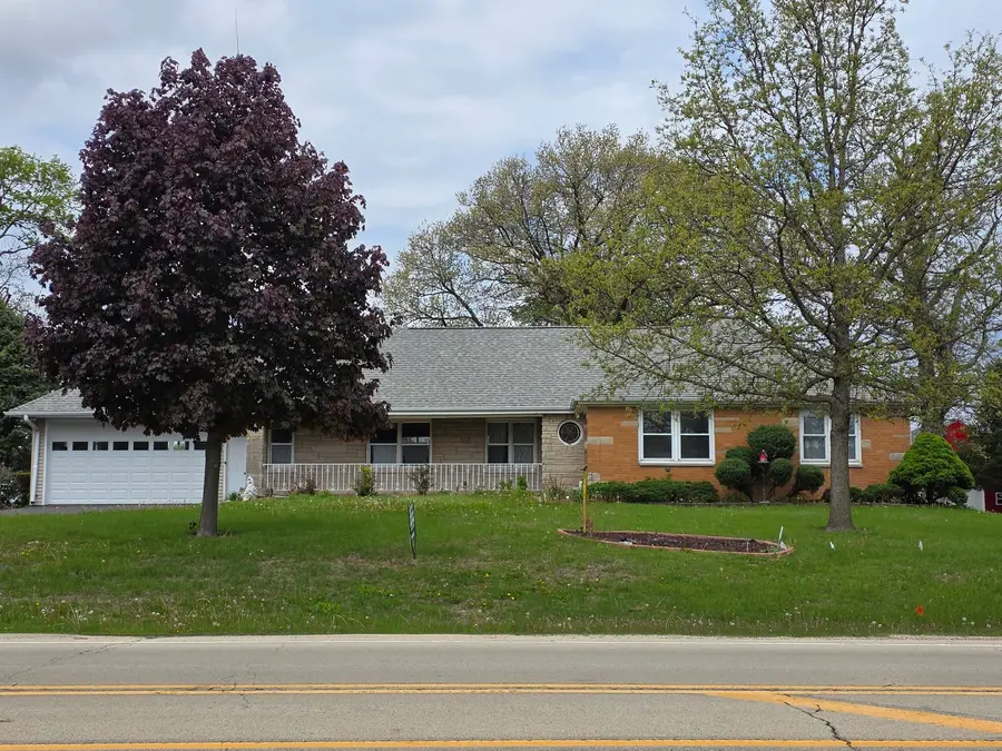 705 W Commercial Street, Lyndon, IL 61261 - #2
