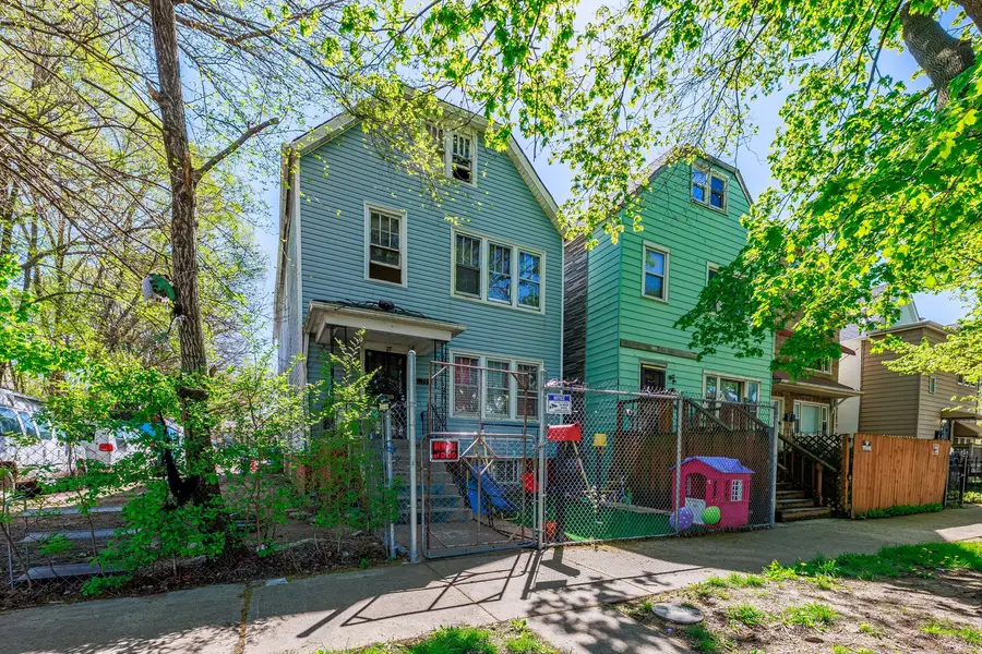 8119 S Escanaba Avenue, Chicago, IL 60617 - #2