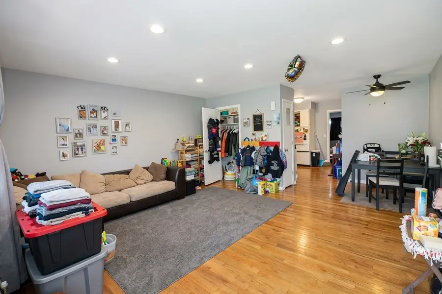 1101 E Algonquin Road #18, Arlington Heights, IL 60005 - #3