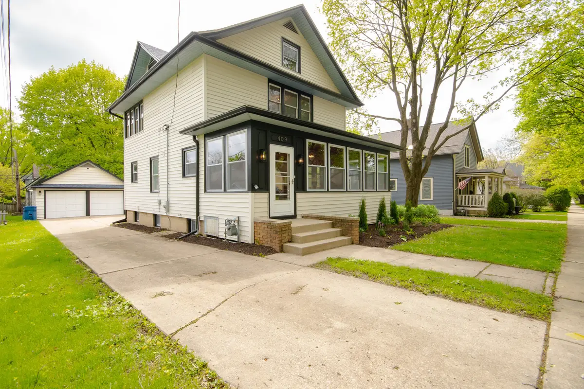 409 S 3rd Street, West Dundee, IL 60118 - #1