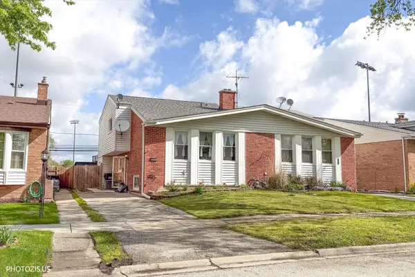 9268 Barberry Lane, Des Plaines, IL 60016