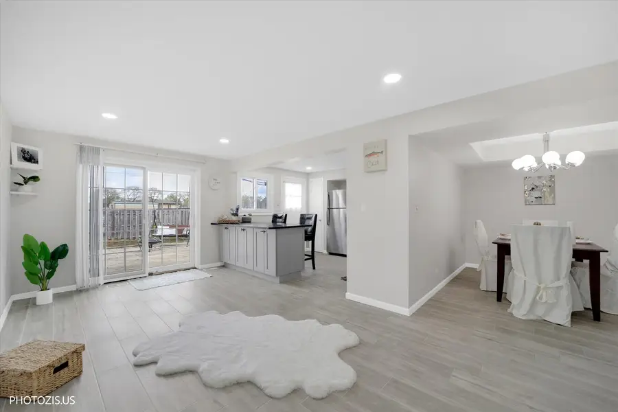 9268 Barberry Lane, Des Plaines, IL 60016 - #2
