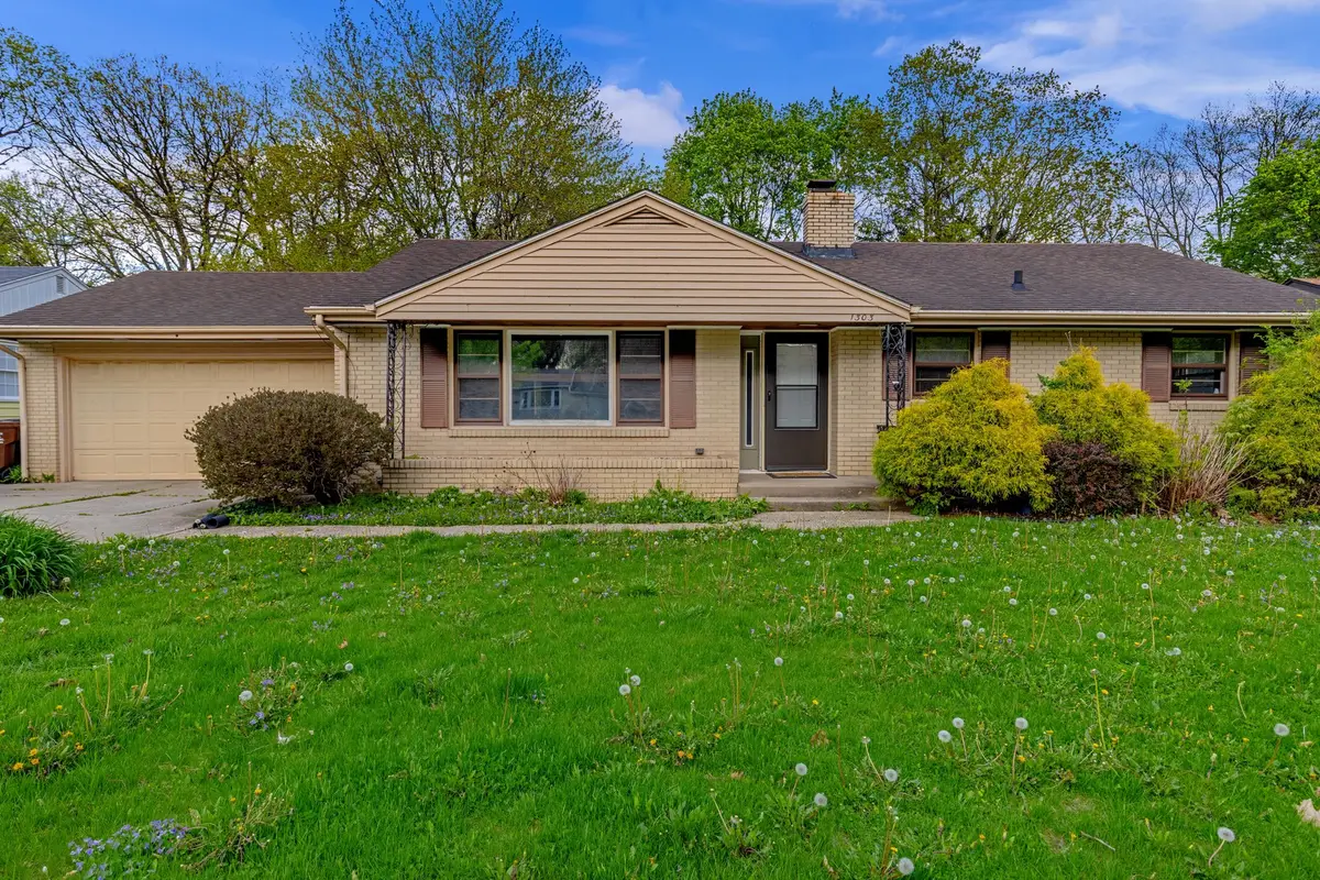 1303 Roncevalles Avenue, Rockford, IL 61107 - #1
