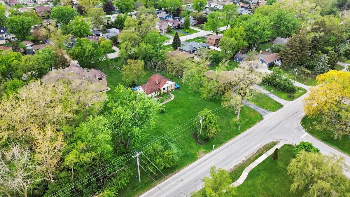 5828 Clarendon Hills Road, Willowbrook, IL 60527 - #1