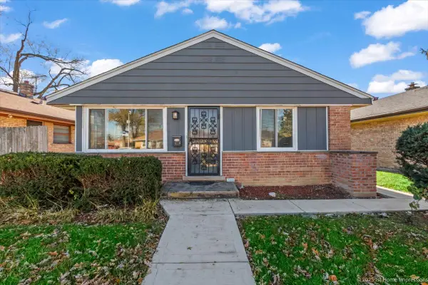 3304 Wilcox Avenue, Bellwood, IL 60104