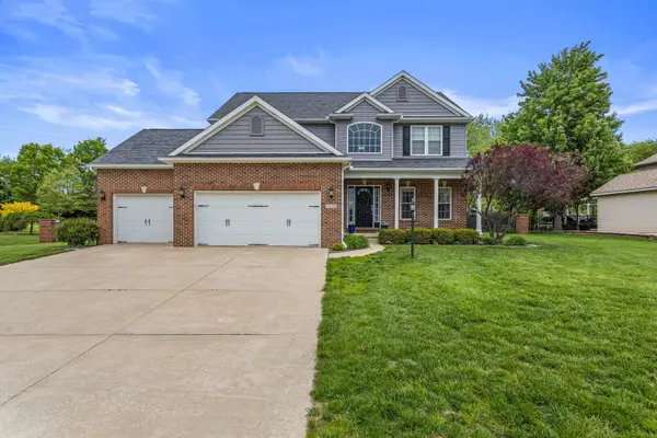 1308 Woodberry Drive, Mahomet, IL 61853