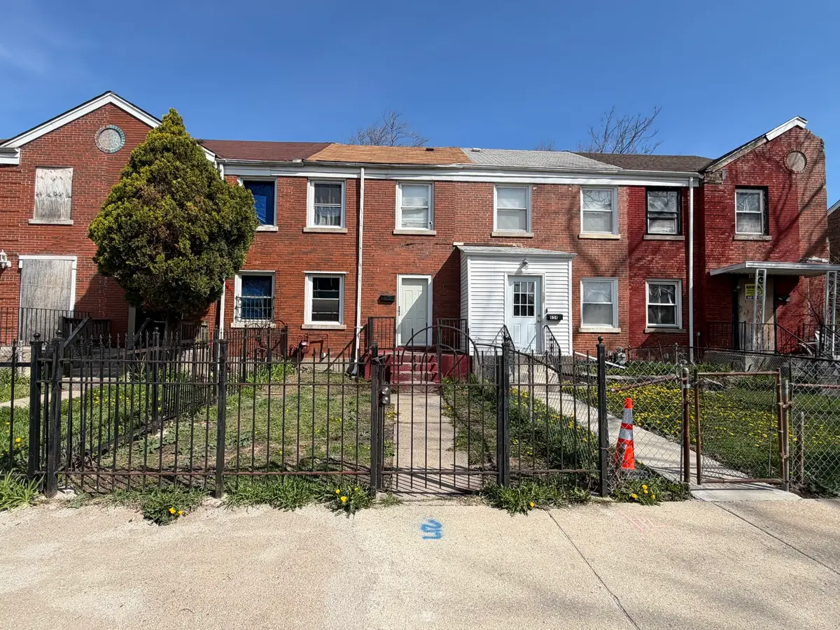 652 E 105th Place, Chicago, IL 60628 - #1