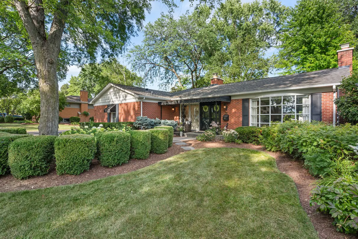 301 Willow Lane, Geneva, IL 60134 - #1