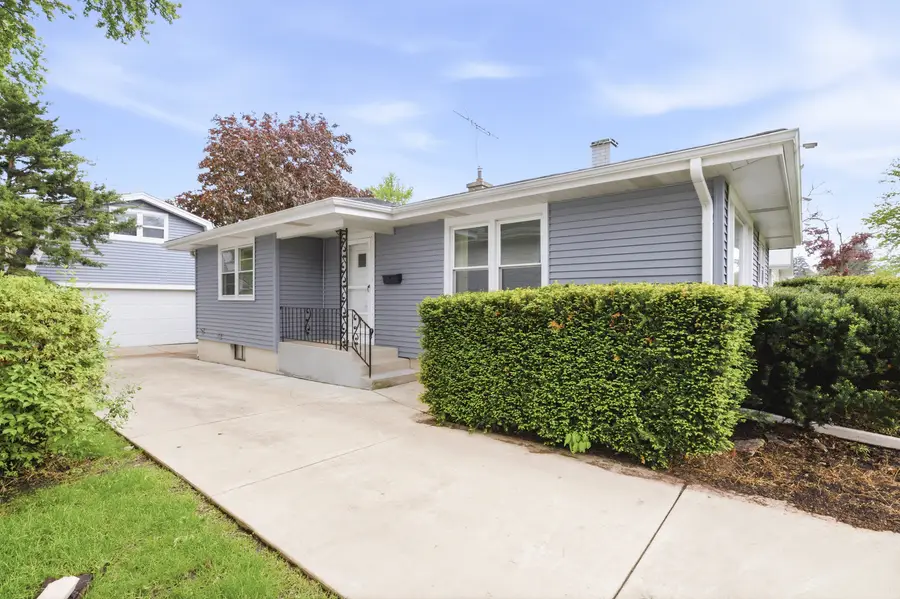 1020 Pershing Avenue, Wheaton, IL 60189 - #2