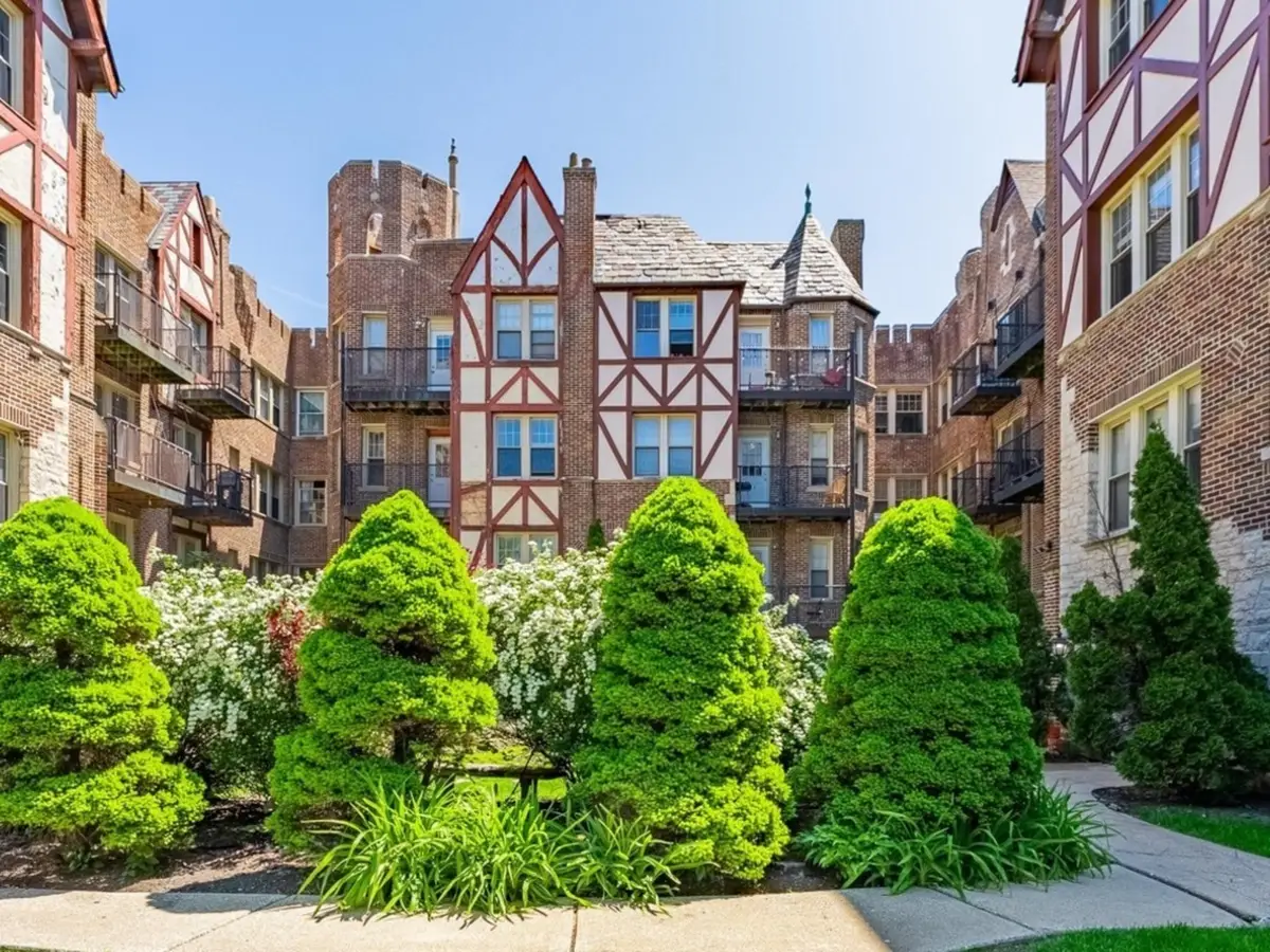 5717 N Kimball Avenue #2N, Chicago, IL 60659 - #1