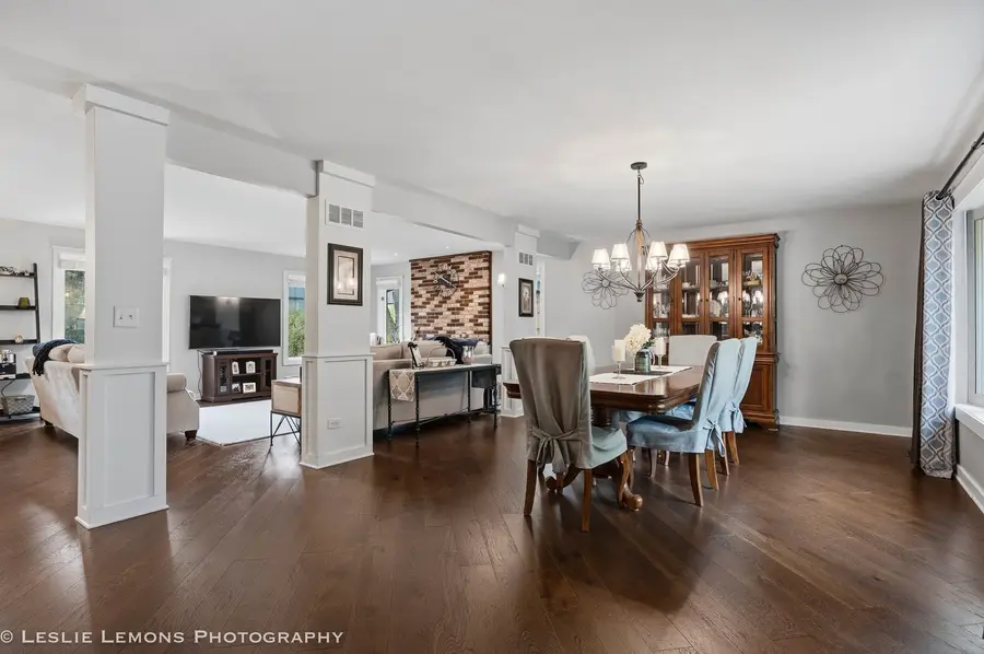 8248 Middlebury Avenue, Woodridge, IL 60517 - #2
