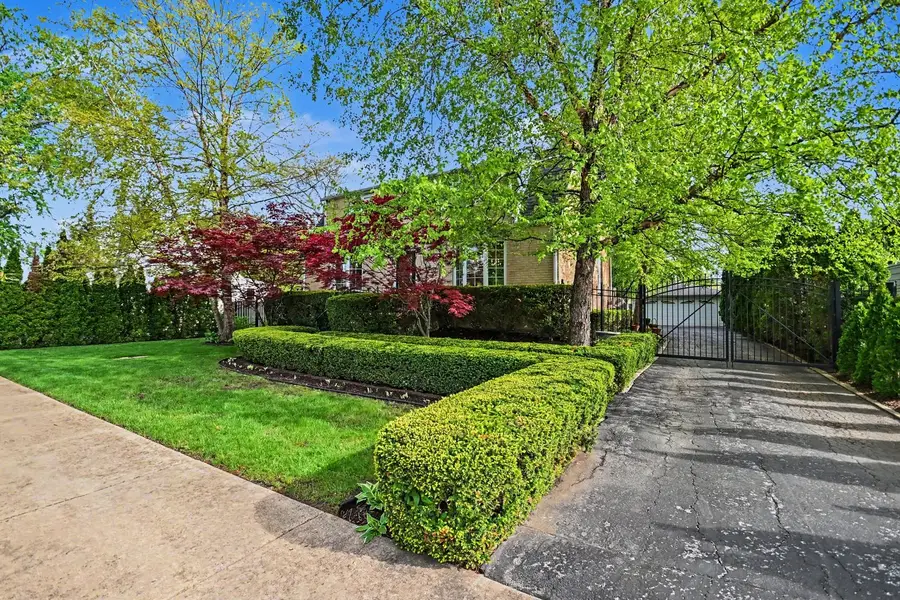 6433 W 82nd Street, Burbank, IL 60459 - #3