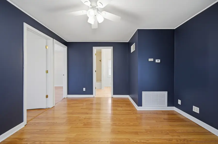 905 S 5th Street, Dekalb, IL 60115 - #3