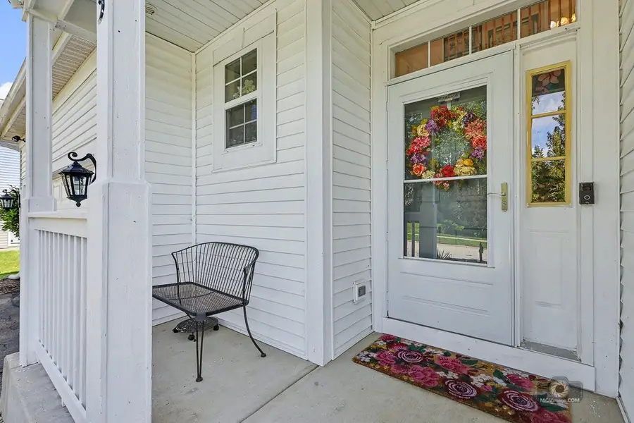 483 Elm Ridge Road, Carpentersville, IL 60110 - #3