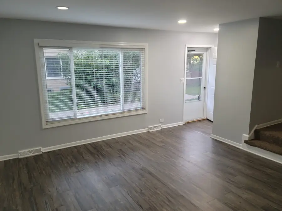 10081 Frontage Road #D, Skokie, IL 60077 - #2