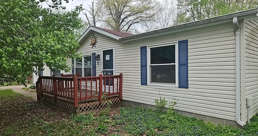 301 Illini Drive, Watson, IL 62473 - #2
