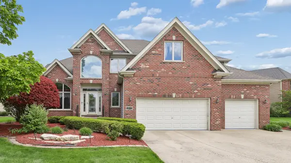 2775 Ginger Woods Drive, Aurora, IL 60502