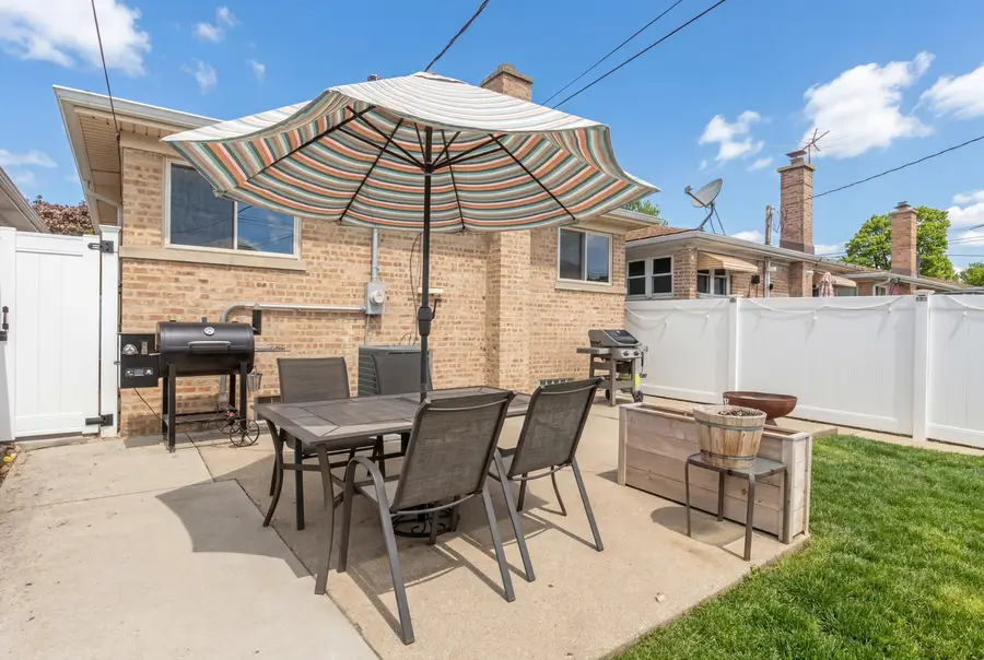7441 N Octavia Avenue, Chicago, IL 60631 - #3