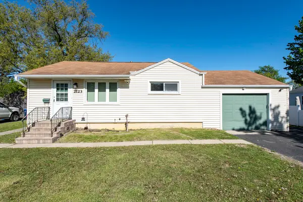2123 N Mcaree Road, Waukegan, IL 60087