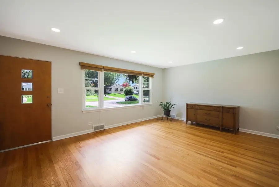 1615 E Evergreen Street, Wheaton, IL 60187 - #3