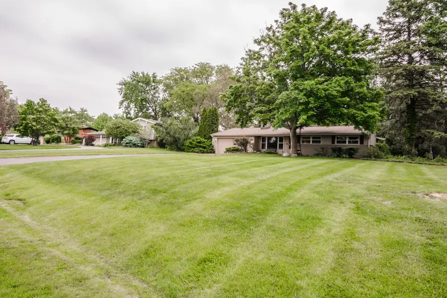 9S771 Brookbank Road, Willowbrook, IL 60527 - #2