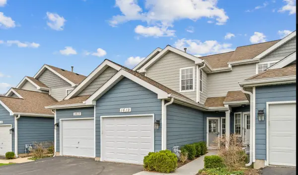 1619 Woodcrest Circle, Mundelein, IL 60060