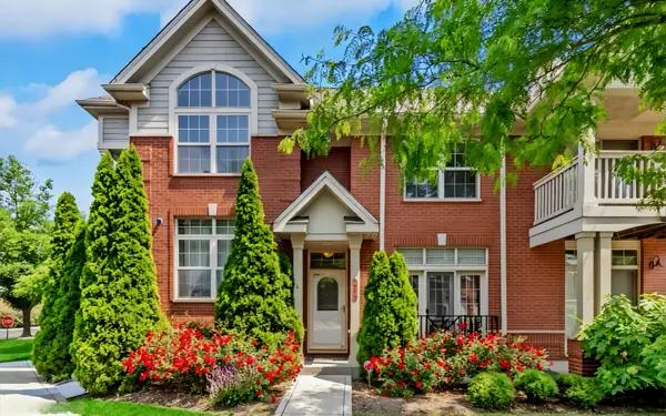 404 Callie Court #1A, Morton Grove, IL 60053