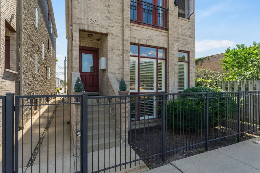 7513 W Irving Park Road #1, Chicago, IL 60634 - #3