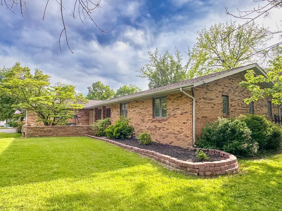 405 N Main Street, Jonesboro, IL 62952 - #2