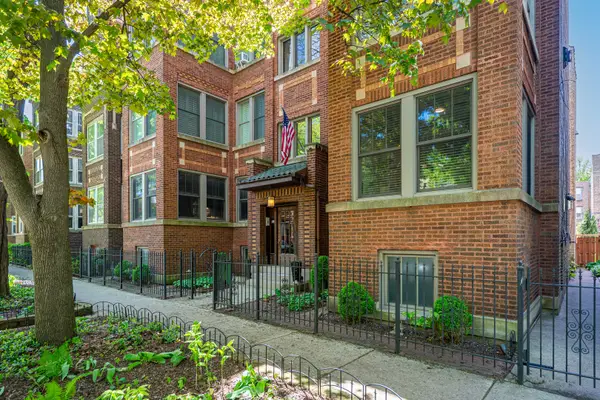 1433 W Rosemont Avenue #3W, Chicago, IL 60660