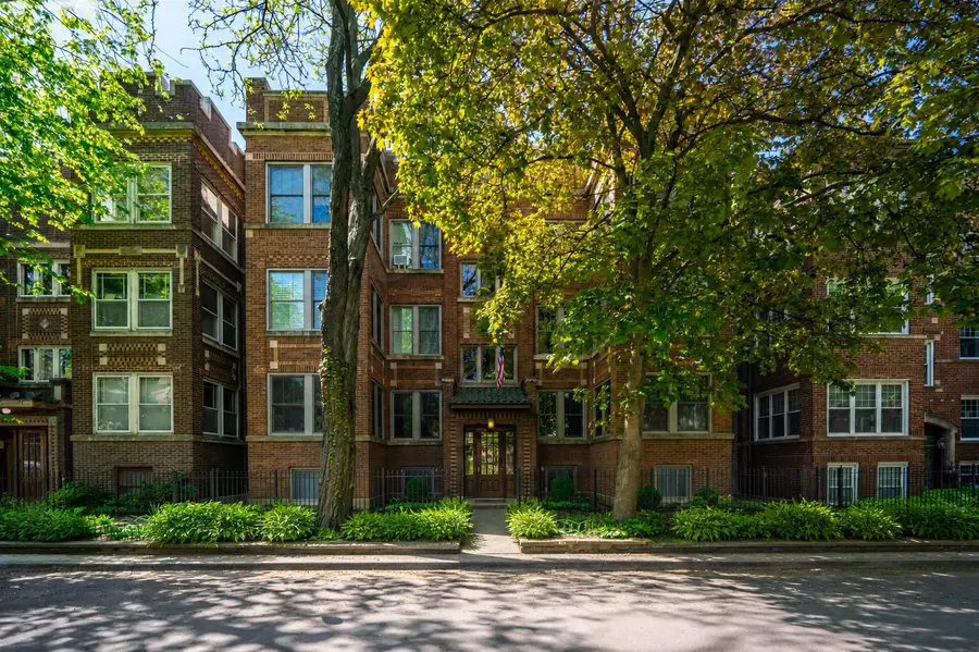 1433 W Rosemont Avenue #3W, Chicago, IL 60660 - #2