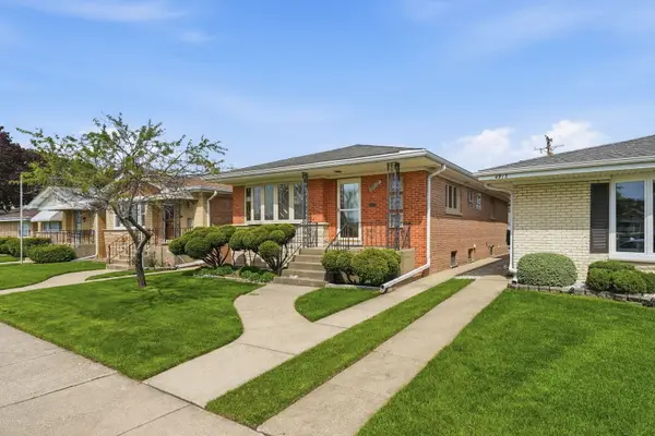 4917 N Oriole Avenue, Harwood Heights, IL 60706