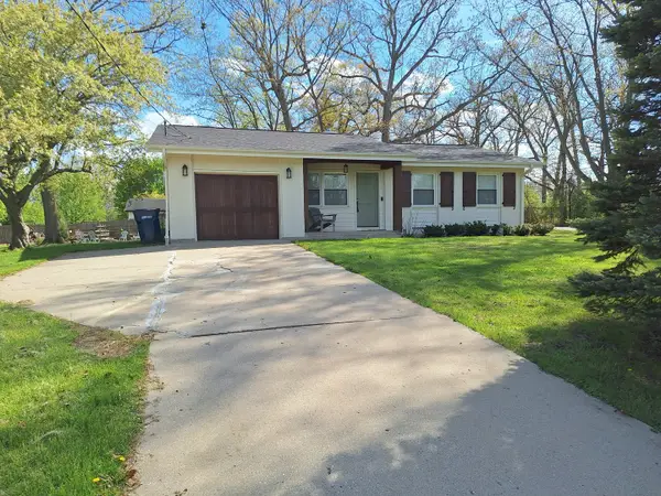 227 Juneway Terrace, Lake Bluff, IL 60044