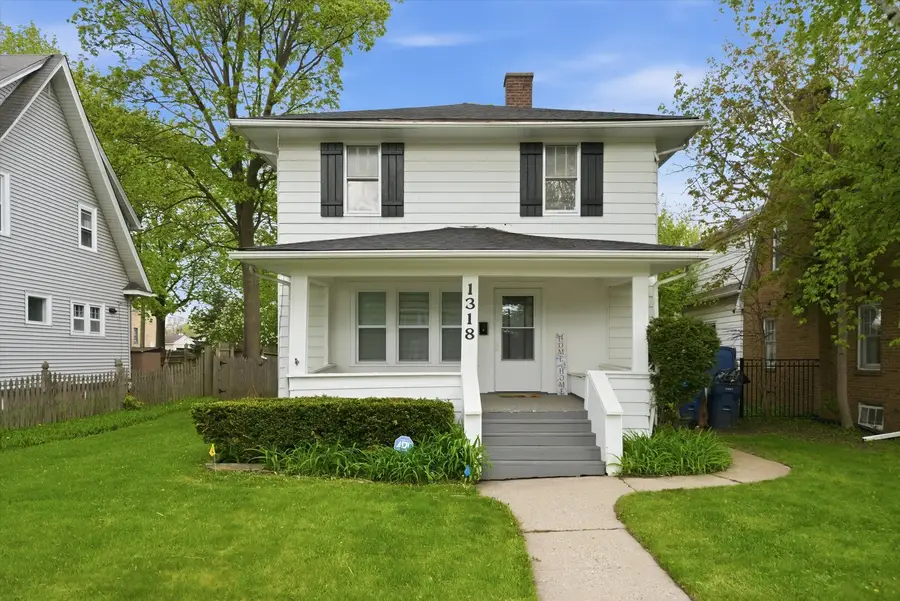 1318 N Jackson Street, Waukegan, IL 60085 - #2