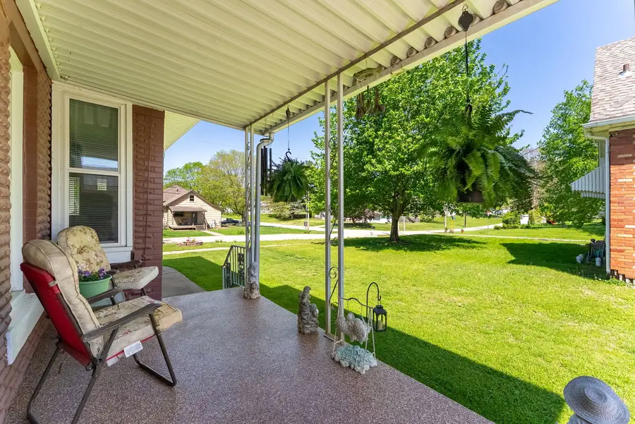 504 SE 4th Avenue, Aledo, IL 61231 - #3