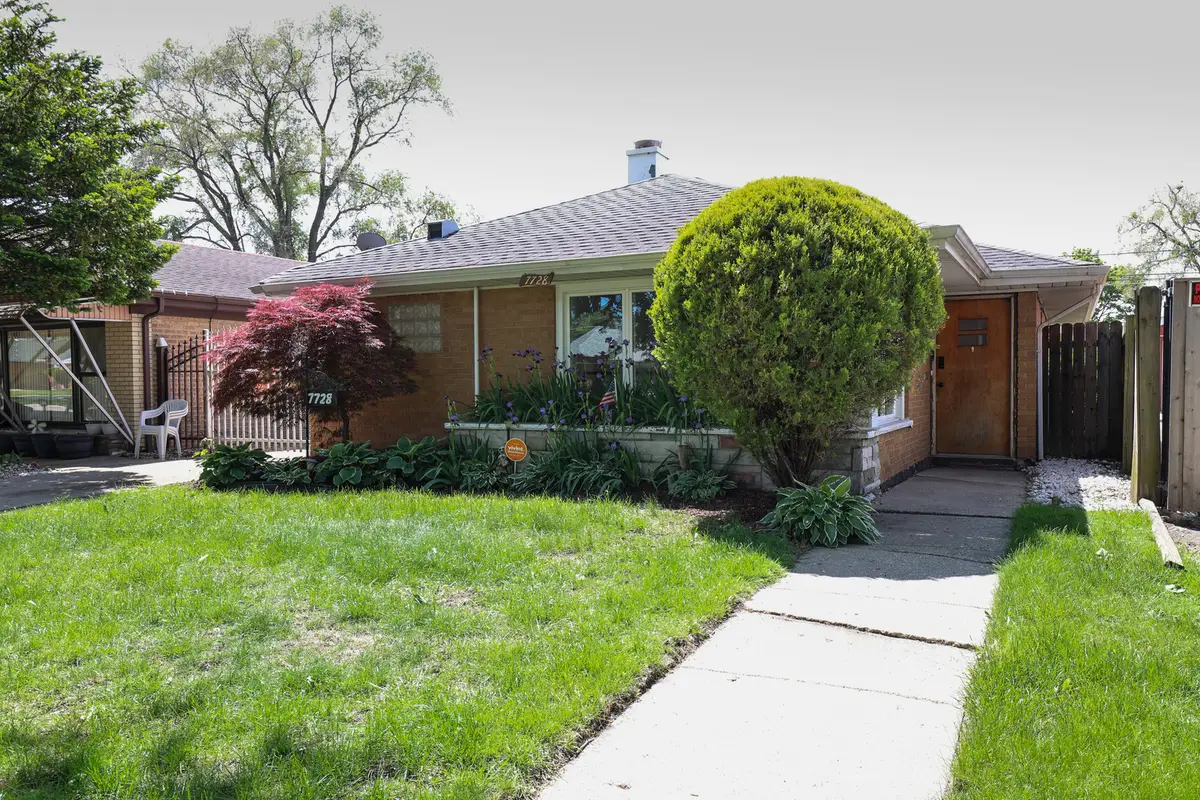 7728 S Kilpatrick Avenue, Chicago, IL 60652 - #1