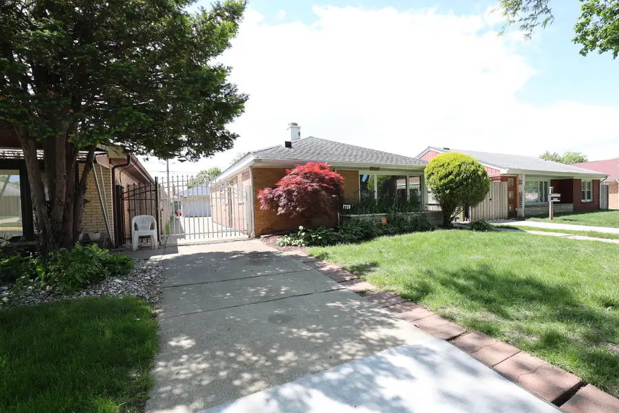 7728 S Kilpatrick Avenue, Chicago, IL 60652 - #2